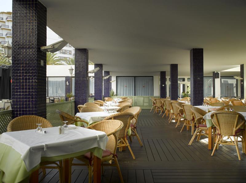 Grand Palladium White Island & Spa Playa d'en Bossa